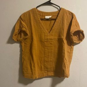 Mustard yellow short sleeve shirt